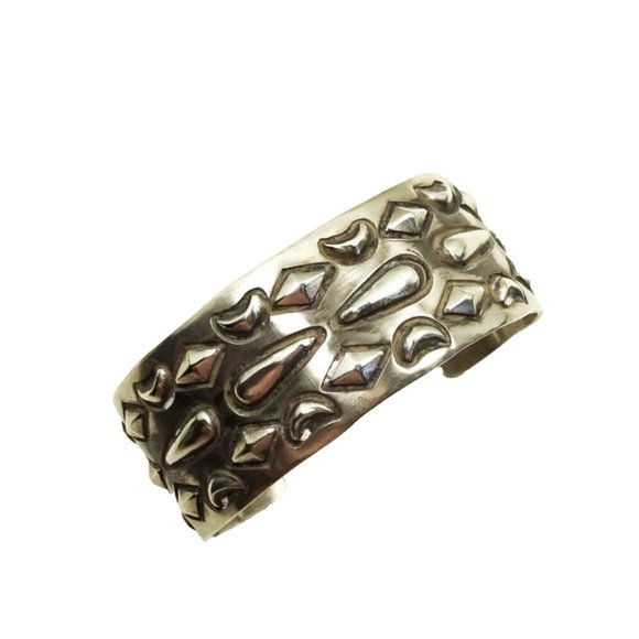 NORA BILL TAHE NAVAJO Sterling Silver Stamped Wide Cuff Bracelet 54gr